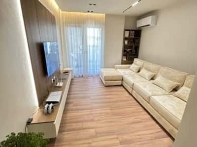 Vlore, shitet apartament 2+1+Ballkon Kati 2, 101 m² 180.000 € (Shkolla Ali demi)