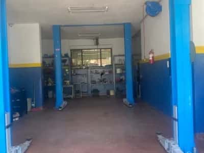 Tirane, jepet me qera dyqan Kati 0, 120 m² 2.000 € (ZOGU I ZI)
