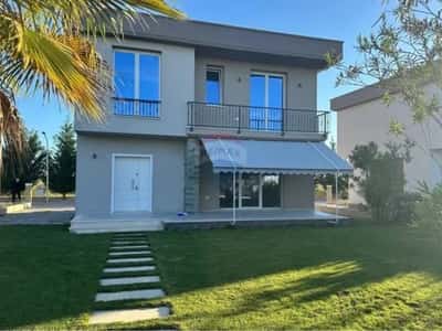 Durres, shitet Vile 3+1 , 372 m² 350.000 € (Hamallaj, Durrës (ID: 530221059-461))