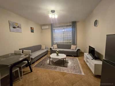 Tirane, jepet me qera apartament 2+1+Ballkon Kati 5, 105 m² 800 € (Rruga e Kosovareve)