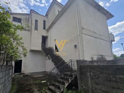 SHITET VILE 3 KATESHE NE SALLBERG, KAVAJE 225.000 EURO