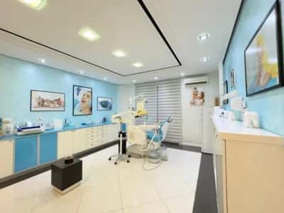 Tirane, jepet me qera ambjent biznesi Kati 1, 60 m² 800 € (ALI DEMI)