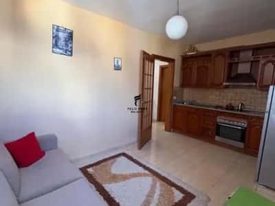 Tirane, jepet me qera apartament 1+1 Kati 12, 163 m² 550 € (RRUGA E KAVAJES)