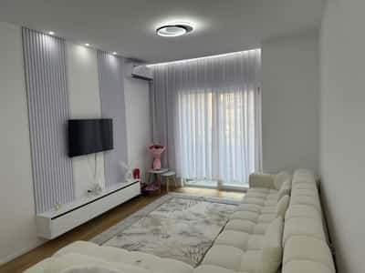 Jepet me qera apartament 2+1 ne Rrugen Dritan Hoxha