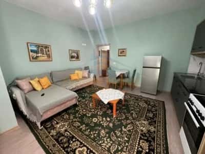 Tirane, jepet me qera apartament 2+1 Kati 1, 85 m² 360 € (Shkoze)