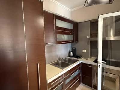 Tirane, jepet me qera apartament 1+1 Kati 5, 80 m² 700 € (SHESHI SKENDERBEJ)