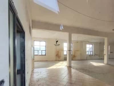 Tirane, jepet me qera magazine Kati 2, 540 m² 2.700 € (YZBERISHT)