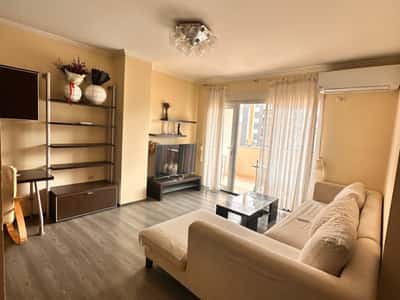 Apartament 2+1+2 per shitje, Bllok Juridiku !