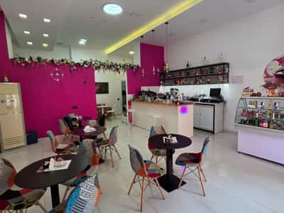Shitet Biznesi-Bar Lokal Yogurteri, Pazari i Ri.