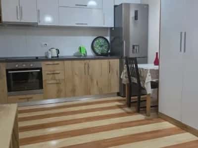 Tirane, jepet me qera garsonier Studio Kati 4, 38 m² 350 € (Don Bosko Tiranë)