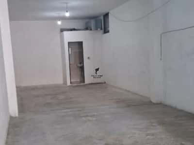 Tirane, jepet me qera magazine Kati 0, 160 m² 600 € (SELITE)