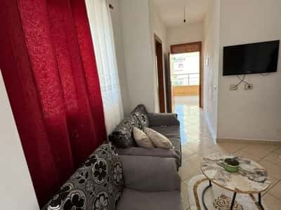 Apartament me Qera, Tirane
