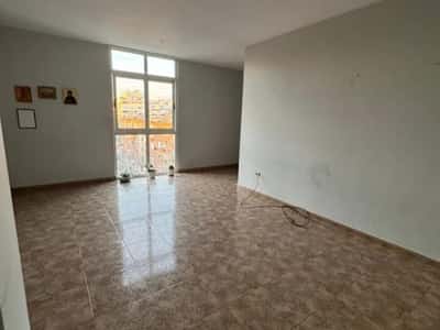 Tirane, jepet me qera zyre Kati 5, 80 m² 650 € (ISH EKSPOZITA)