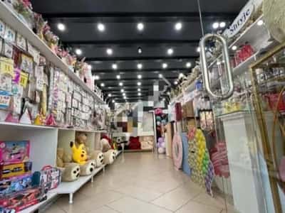 Tirane, jepet me qera dyqan , , 65 m² 950 € (BRRYLI)