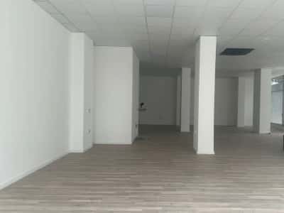 jepet me qera Kati 0, 172 m² 2.600 €