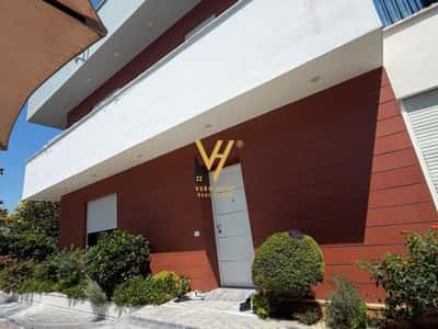 SHITET VILE DY KATESHE TE KODRA E PRIFTIT 950.000 EURO