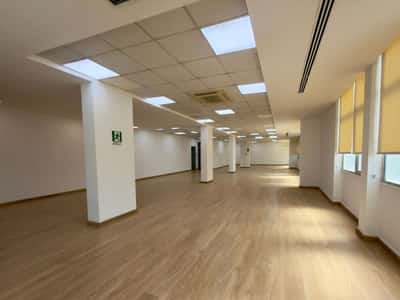 Jepet me qira zyre / klinike / 317 m2