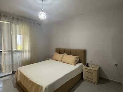 Jepet apartament 1+1 me qira tek Ish Parku , prane Globe , Kompleksi Delijorgji , Rruga e Kavajes.