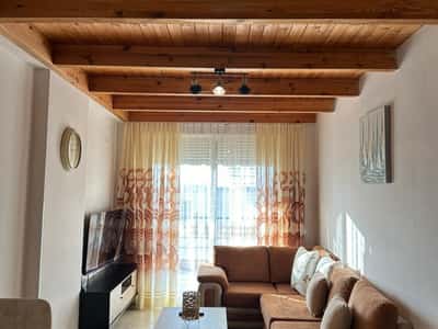 Jepet DUPLEX MODERN ME QIRA 2+1+2+Verande tek FRESKU , prane Hotel Djakbe !