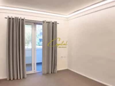Tirane, jepet me qera ambjent biznesi Kati 1, 130 m² 1.500 € (RRUGA E DURRESIT)