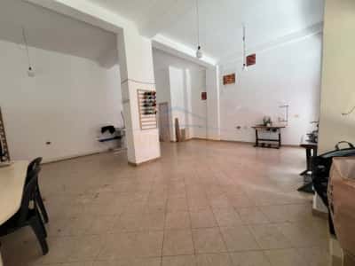Tirane, jepet me qera ambjent biznesi Kati 0, 65 m² 550 € (Myslym Shyri)