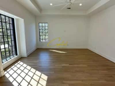 Tirane, jepet me qera dyqan Kati 0, 42 m² 500 € (RRUGA E DURRESIT)