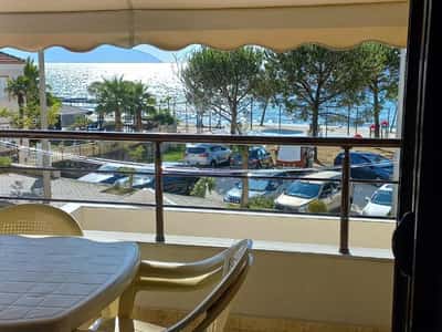 JEPET ME QIRA 1+1 NË UJIN E FTOHTË, VLORË PAMJE NGA DETI