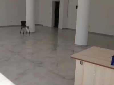 Tirane, jepet me qera ambjent biznesi Kati 0, 127 m² 500 € (Bërzhitë)