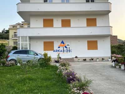 JEPET ME QERA VILE 3-KATESHE 500 M2 "MJULL-BATHORE, PRANE TEG" 250.000 LEKE