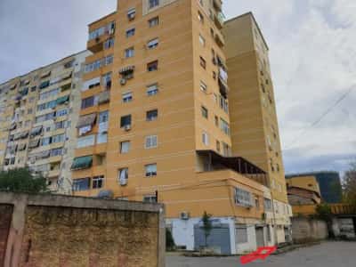 Tirane, Shitet Njesi Kati 1, 346 m², Cmimi Referues 35.000.000 Leke (Rruga Bajram Curri)