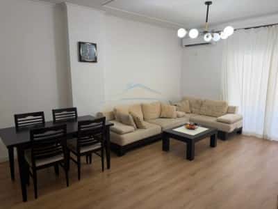 Tirane, jepet me qera apartament 2+1 Kati 5, 100 m² 550 € (MISTO MAME)