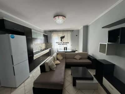 Tirane, jepet me qera apartament 1+1 Kati 5, 90 m² 700 € (SHESHI WILLSON)