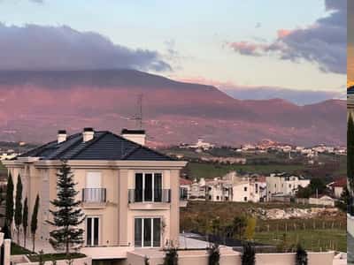 Rezidenca Primavera Mjull Bathore, vilë në shitje