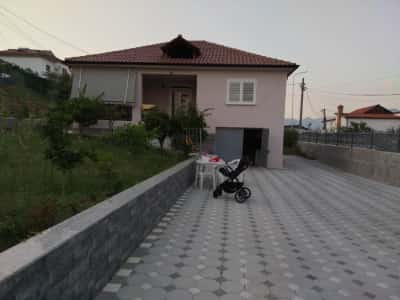 Tirane, shitet shtepi 3+1+Aneks+Ballkon Kati 2, 230 m² (KODER KAMEZ)