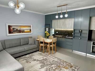 Duplex me qera tek rr.Barrikadave - Ish Stacioni Trenit D8241A-296