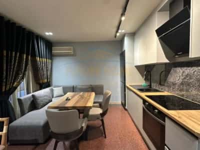 Tirane, shitet apartament 1+1 Kati 1, 58 m² 200.000 € (Shallvaret)