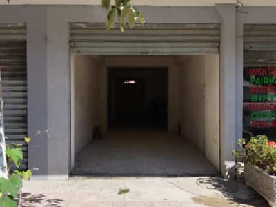 Shitet Dyqan Prane Bulevardit Ismail Qemali