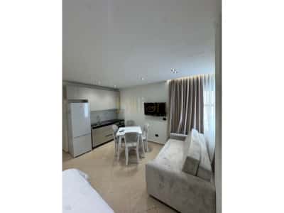 Shkembi Kavajes, shitet garsonier 1+1 Kati 2, 39 m² 65.000 € (Shkembi i Kavajes)