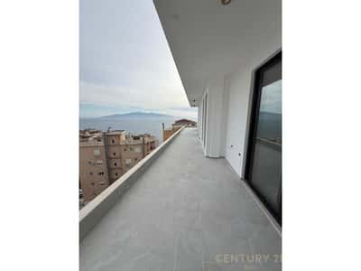 Penthouse në Shitje në Sarandë