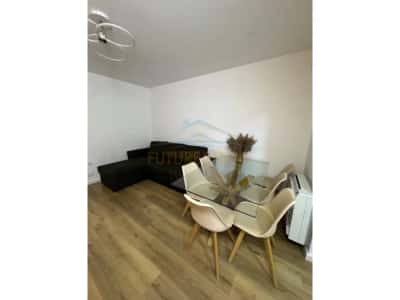 Tirane, jepet me qera apartament 2+1+Ballkon Kati 2, 85 m² 600 € (Rruga Kongresi i Manastirit)