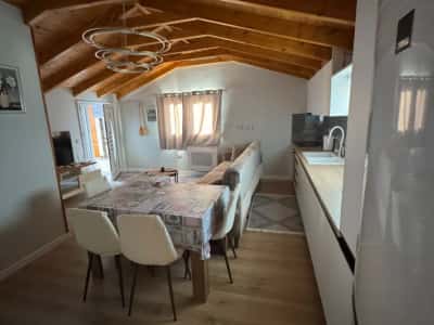 Tirane, jepet me qera apartament 1+1+Ballkon Kati 2, 70 m² 500 €