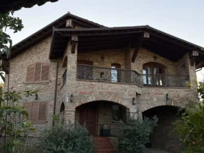 Tirane, shitet Vile Vile 3 Katshe , 400 m² 770.000 € (NDROQ)