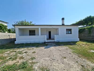 Shitet Shtëpi 3+1 në Rrugen Ethem Kazazi - 128000€ | 640 m²