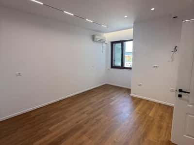 Shitet, Apartament 2+1+1, Rruga Fadil Bodinaku, Tirane