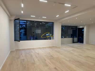 Tirane, jepet me qera ambjent biznesi Kati 1, 80 m² 700 € (PORCELAN)