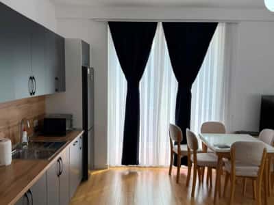 Shqiperi, jepet me qera apartament 2+1+Ballkon , 600 € (Urban Gate)