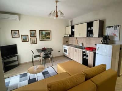 Shqiperi, jepet me qera apartament 2+1+Ballkon Kati 4, 70 m² 650 € (MYSLYM SHYRI)