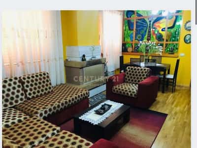 3+1,i mobiluar,vilat gjermane ,kat vile,800 euro