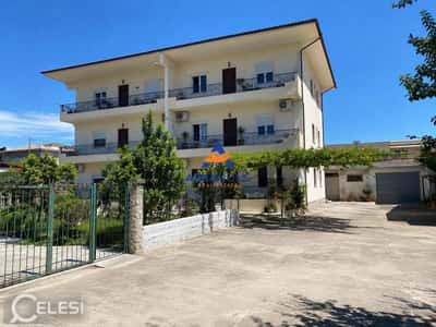 SHITET NDËRTESË ME 6 APARTAMENTE "PRANË PARKUT VALA, DURRËS" 45.000.000 LEKE