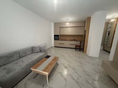 1+1,i mobiluar te pallatet E88,laprake,600 euro
